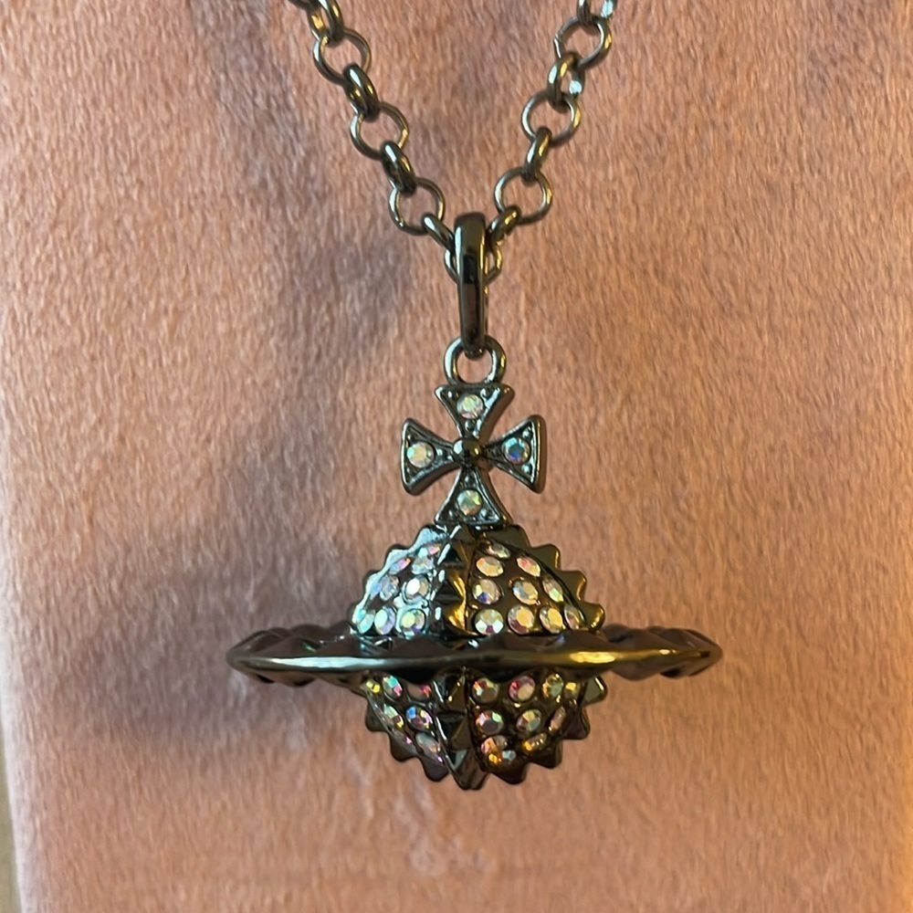 VIVIENNE Westwood large black crystal orb necklace